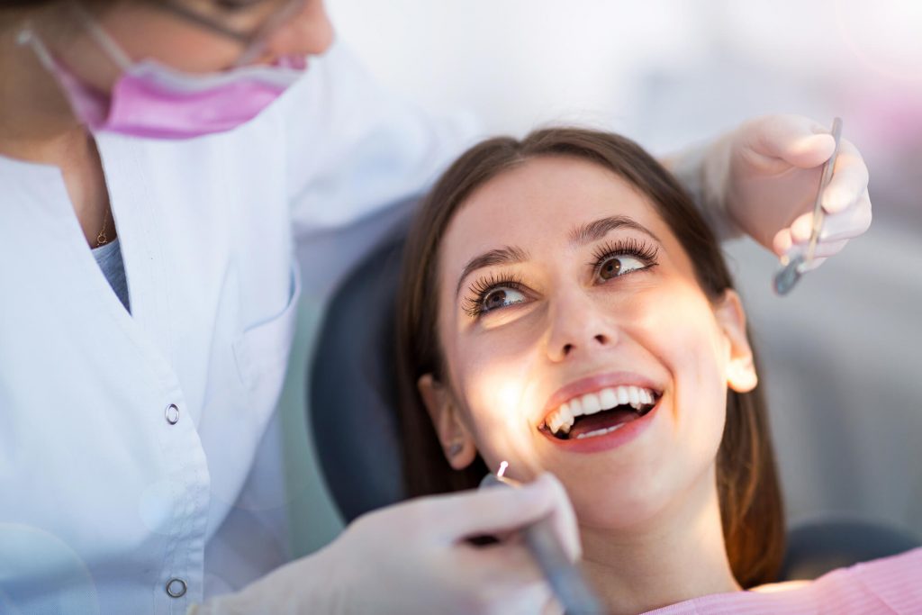 where can i find a cosmetic dentist in simpsonville sc?