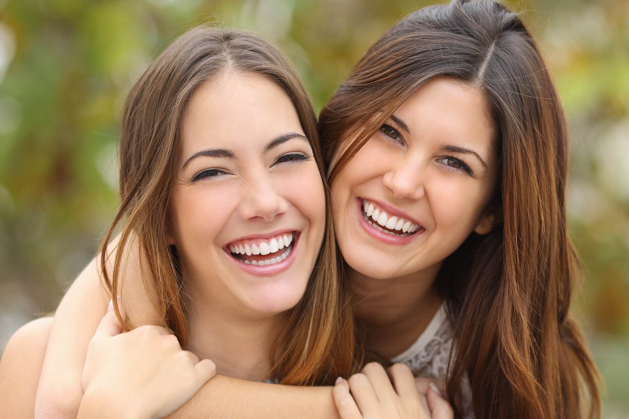 where can i find a cosmetic dentist in greenville sc?