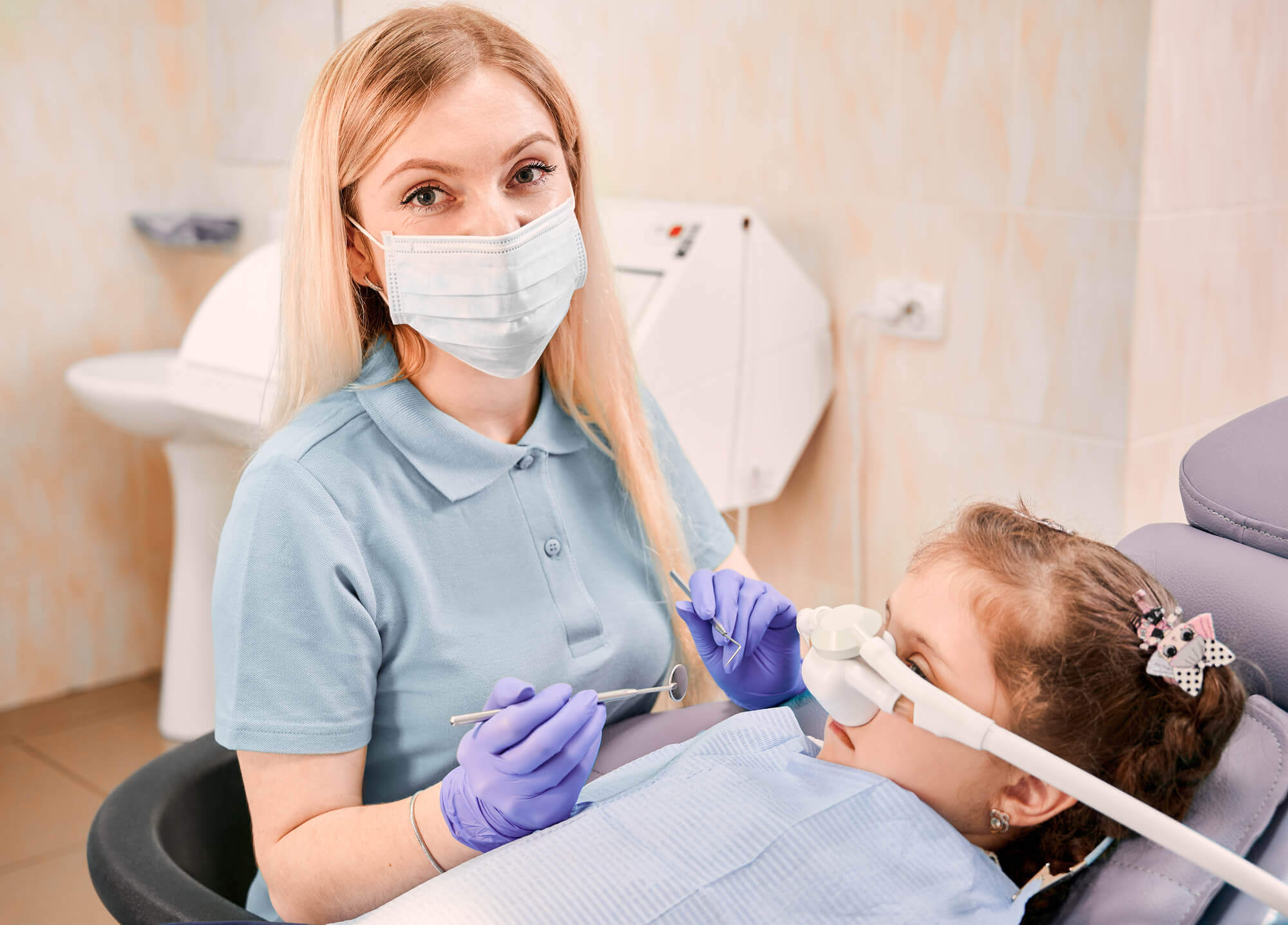 an expert in sedation dentistry in Greenville SC at work